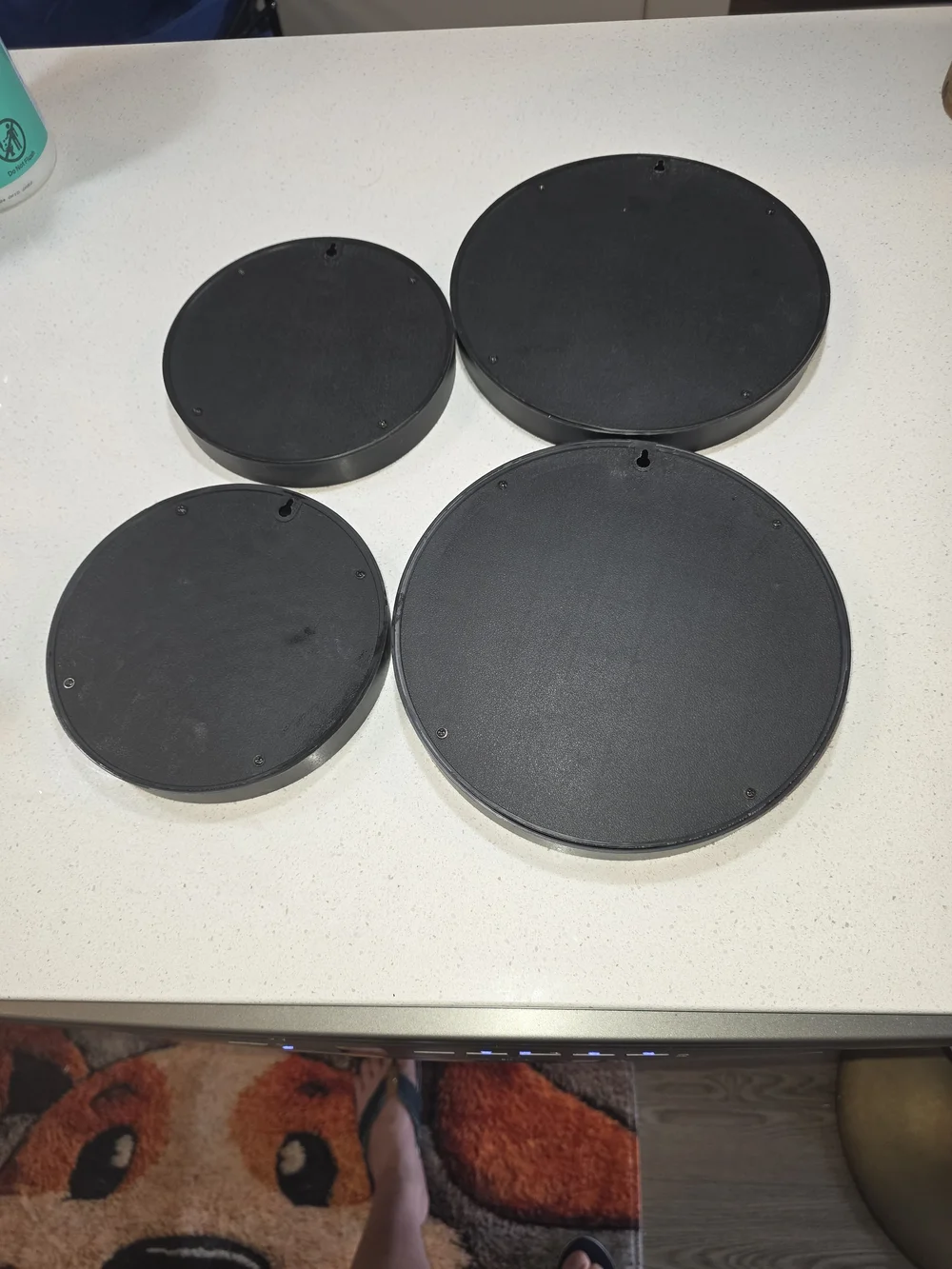 Set of 4 Round Black Wall Mirrors - Modern Simple Design